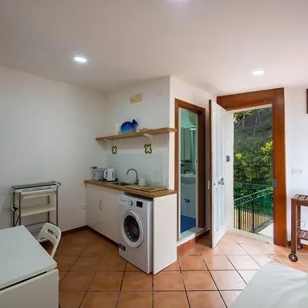 Apartment Sea View Amalfi Coast Retreat Minori