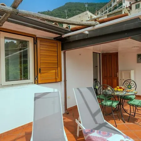 Sea View Amalfi Coast Retreat Apartment Minori